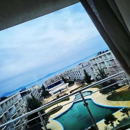 Atlantis Sea View 아파트호텔 4*