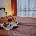 Ξενοδοχείο με διαμερίσματα Atlantis Sea View 4*