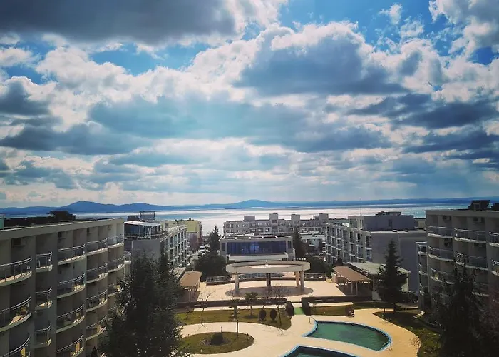 Aparthotel Atlantis Sea View