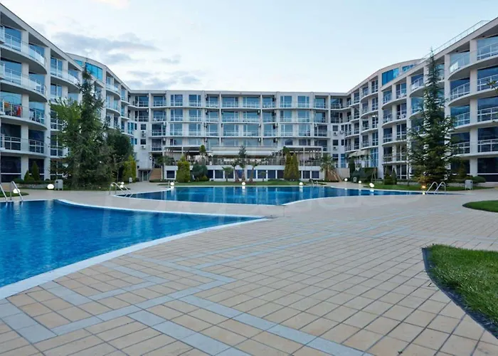 Atlantis Sea View Aparthotel Burgas City